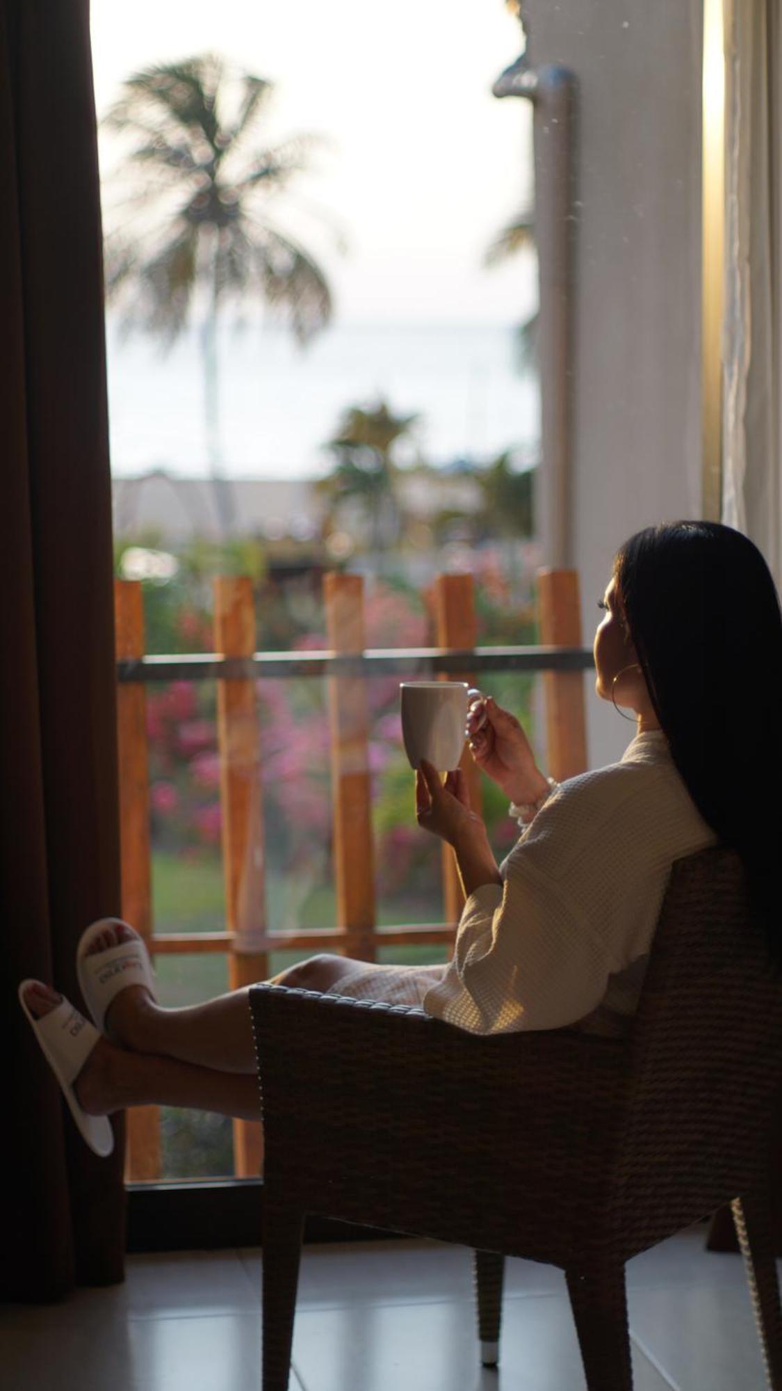 Luwansa Beach Hotel Labuan Bajo Eksteriør bilde