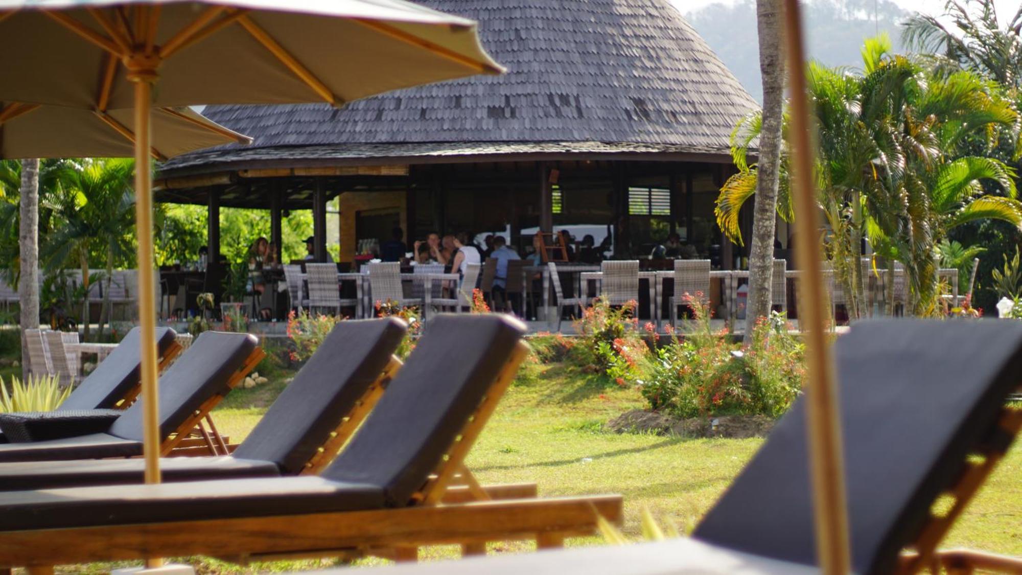 Luwansa Beach Hotel Labuan Bajo Eksteriør bilde