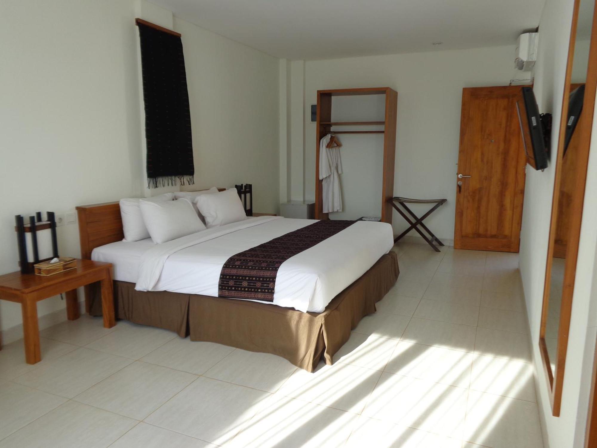 Luwansa Beach Hotel Labuan Bajo Eksteriør bilde