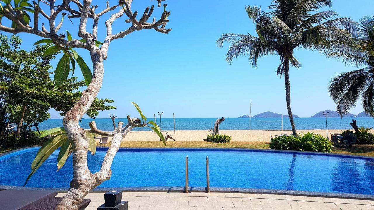 Luwansa Beach Hotel Labuan Bajo Eksteriør bilde