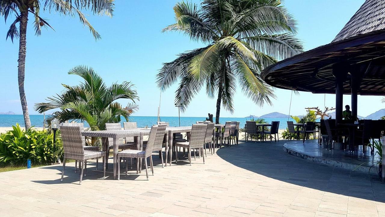 Luwansa Beach Hotel Labuan Bajo Eksteriør bilde